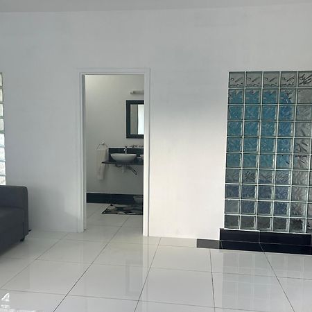 The Olive Tree Apartment Misere Luaran gambar