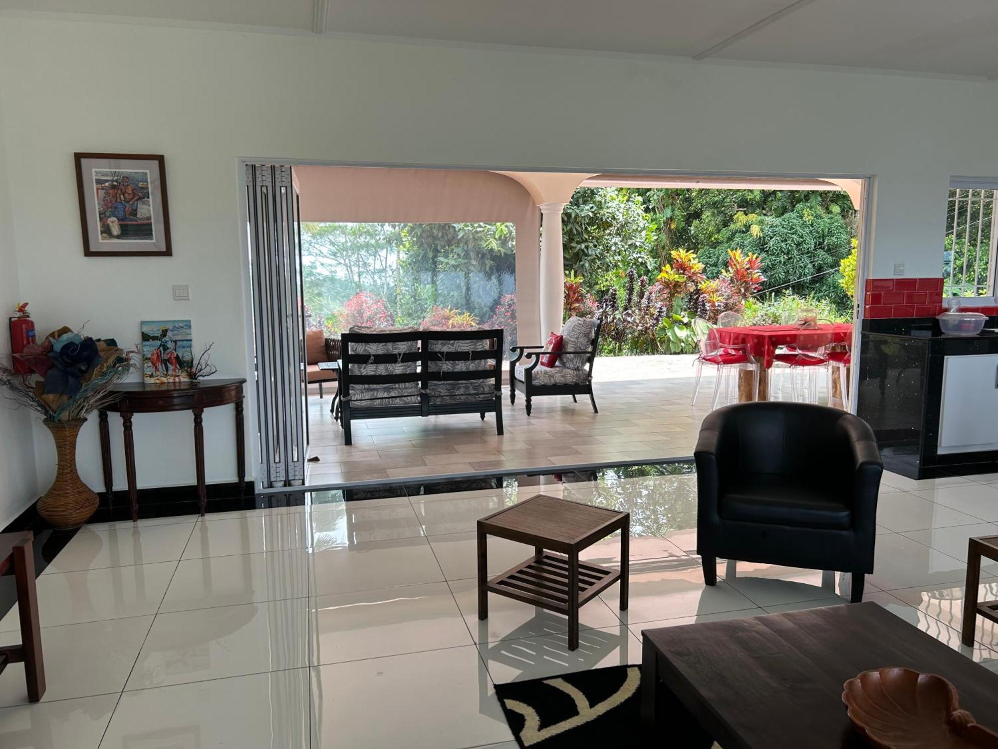 The Olive Tree Apartment Misere Luaran gambar